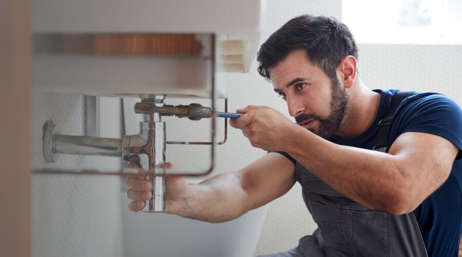 Professional sink repair services in Bladensburg, OH